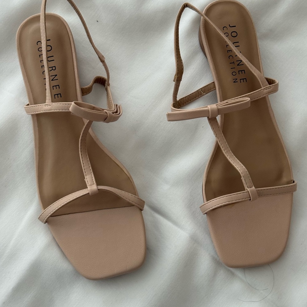 Journee Collection Blush Strappy Square Open-Toe Sling Back Sandals NWOT Size 8